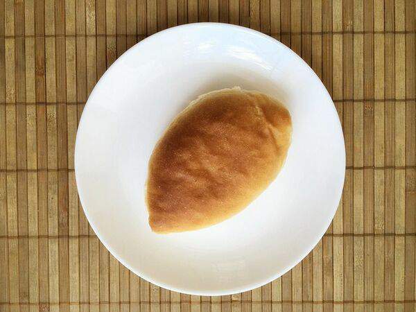 Кафе Мария - Пирожок с зеленым луком и яйцом