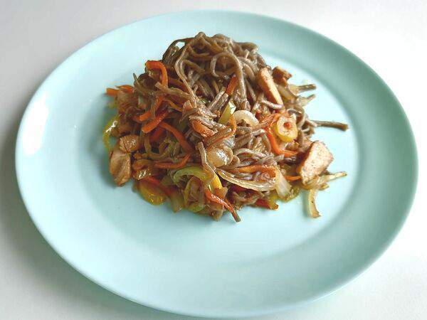 Orisushi - Соба со свининой (Якисоба)