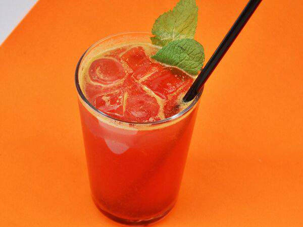 2A Concept. Coffee, Cake & Shop - Клубничный лимонад