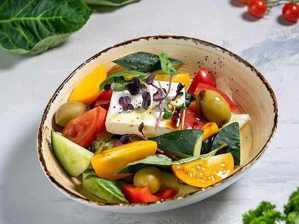 Urban Eda - Салат из свежих овощей