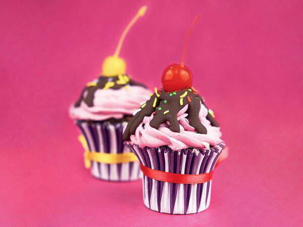 Yum Yum - Капкейк Вишня в шоколаде