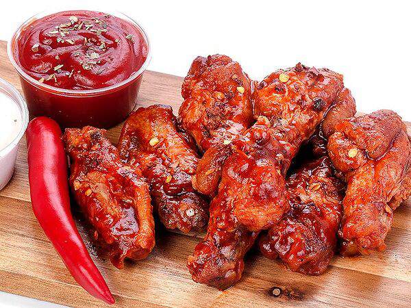 Corneli Pizza - Куриные крылья баффало