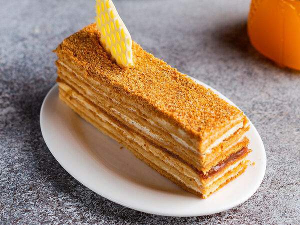 Кофе Репаблик - Карамельный медовик