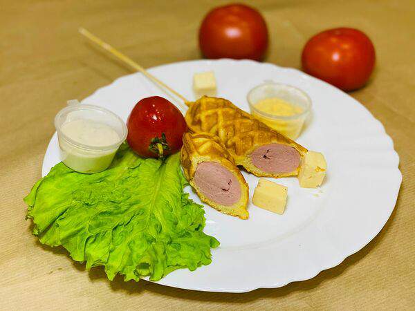 Вкусные корн доги - Корн-дог с мясной сосиской