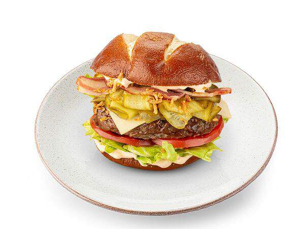 Шоколадница - Баварский бургер с сочной говяжьей котлетой и беконом