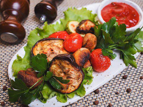 Две хижины - Овощи гриль