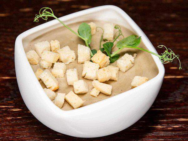 Harat's Irish Pub - Крем-суп из шампиньонов