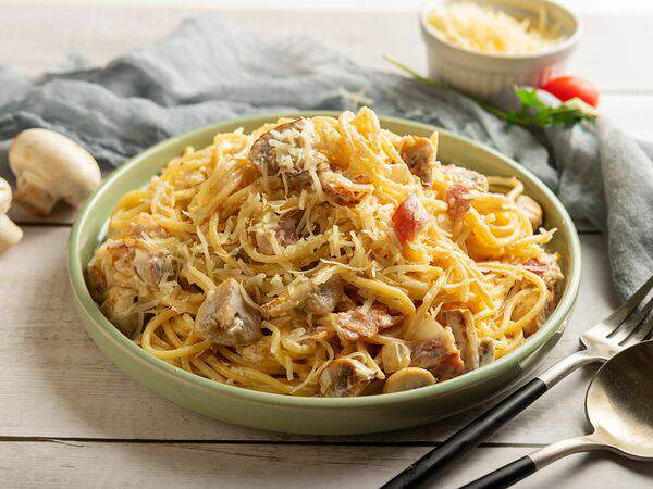 Здрасьте! Нам по пасте! - Спагетти с беконом и грибами