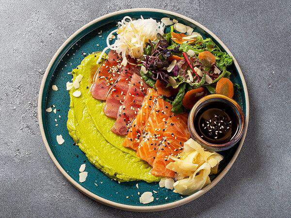 Goya - Сашими из тунца и лосося с гуакамоле