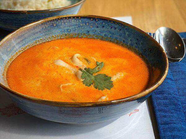 Рыбы бы - Том ям на кокосовом молоке