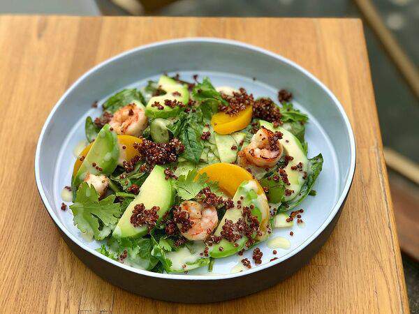 Лето на поляне - Салат с креветками и киноа