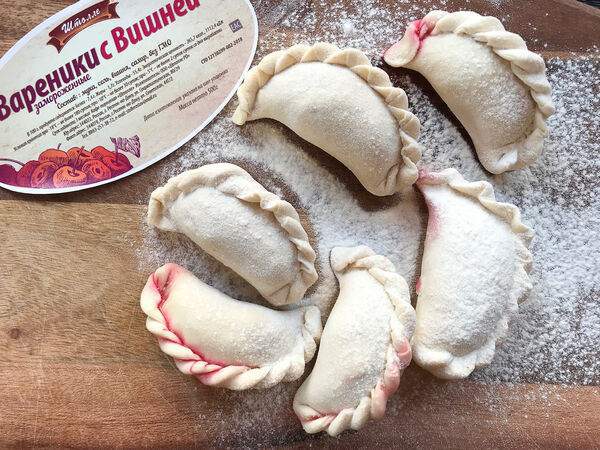 Штолле - Замороженные вареники с вишней