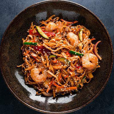 Маруми - Яичная лапша с креветками в кисло-сладком соусе