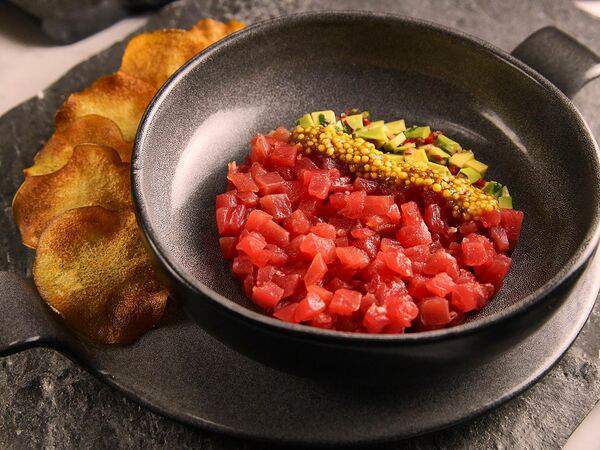 Lava Grill - Тартар с тунцом