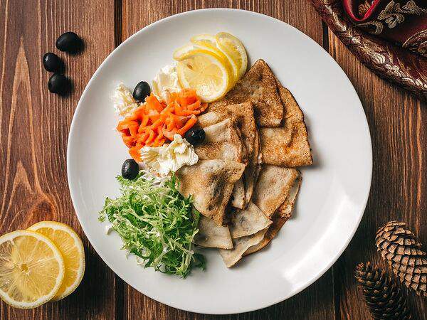 Русская кухня - Блинчики с семгой