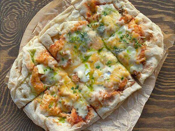 Беz прелюдий - Пицца Пять сыров