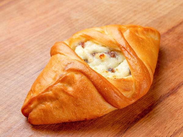 Вкусняшечная - Ватрушка с творогом и изюмом