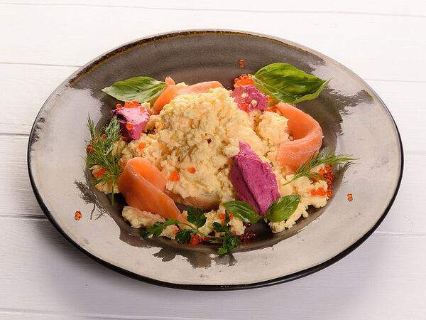 Coffee Boom - Скрэмбл с лососем