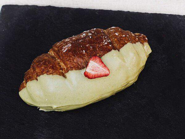 Sweet dealer - Круассан с кремом из матчи