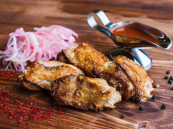 Aura Verdant Restaurant - Куриные бедра