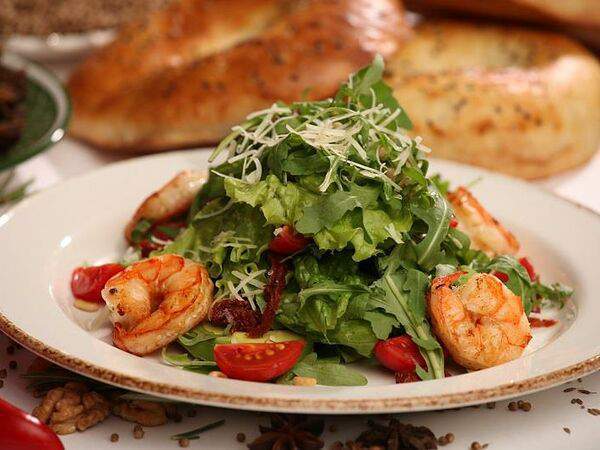 Инжир - Салат Руккола с креветками