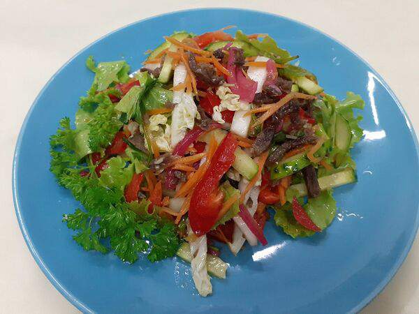 Aquarela Family - Пикантный салат с говядиной