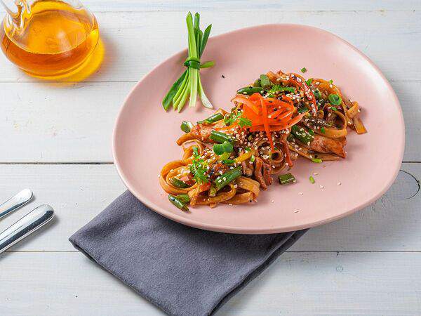 Хороша еда - Удон лапша с овощами и курицей