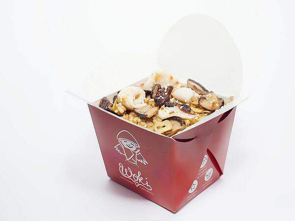 Воки - Вок №9 Рис с кальмаром и шиитаке