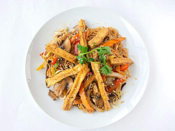 Вьетнамская кухня Cyclo - Лапша Вок вегетарианская