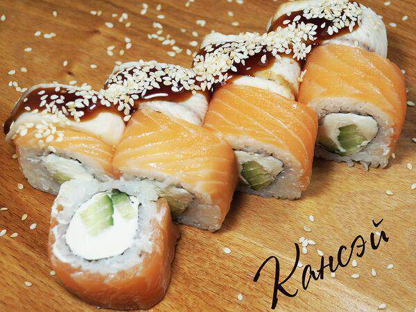 Кансэй - Ура маки Канада