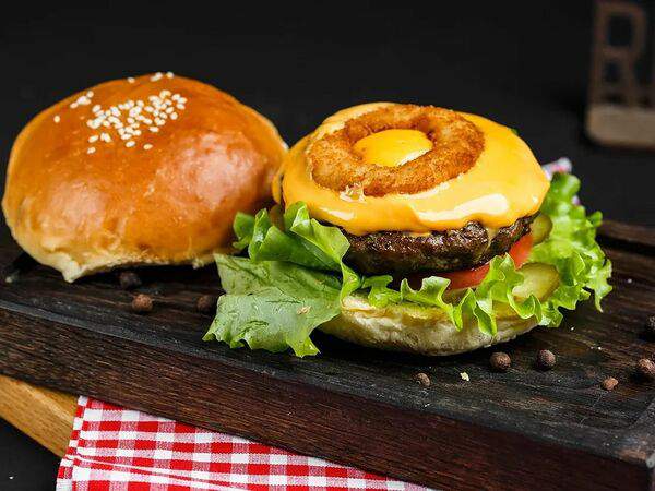 Б&Б Бар - Бургер Сырный бро