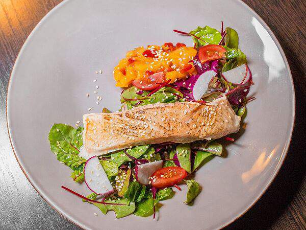 Grizzly Bar - Лосось по-гавайски