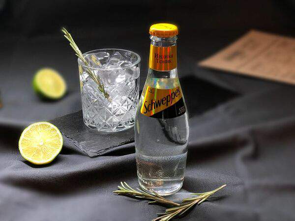 Baranka cafe & bar - Schweppes Tonic