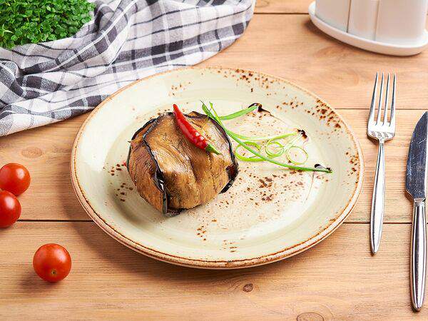 Хачапурная - Салат из баклажанов с говяжьей вырезкой