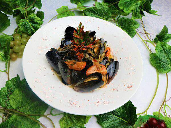 Вечная пятница - Голубые мидий в винном соусе