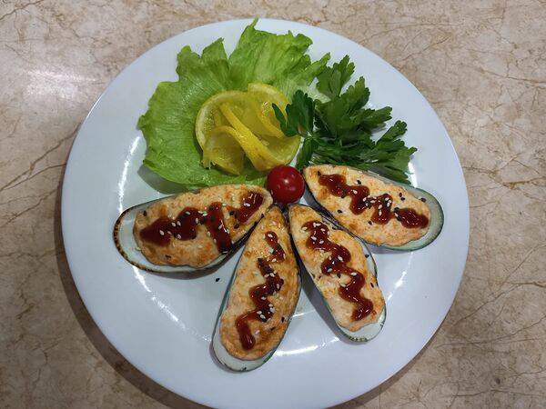 Кафе-пиццерия Yess - Мидии гиганты запеченные