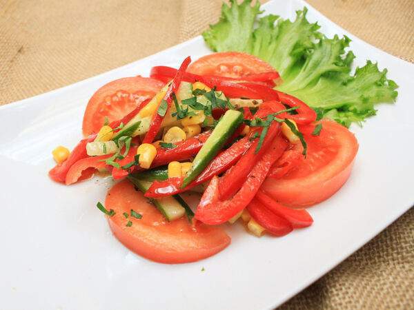 Кафе вегетарианской кухни Радхика - Салат Мехико