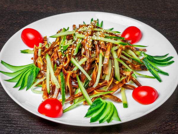 AzianA - Салат Свиные ушки с овощами