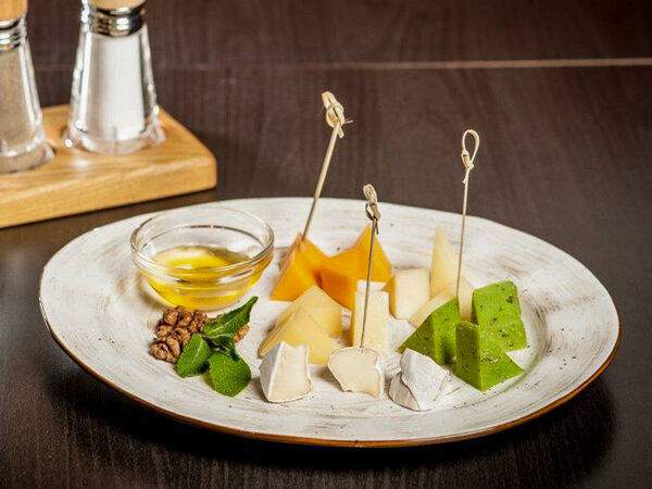 Сибирская Корона - Сырная тарелка