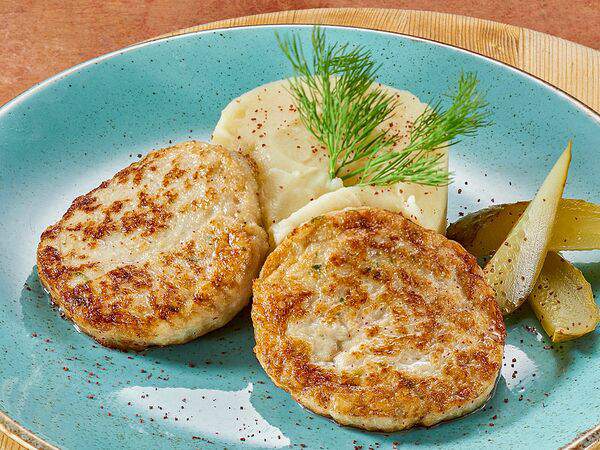 Кацо - Котлетки куриные с картофельным пюре