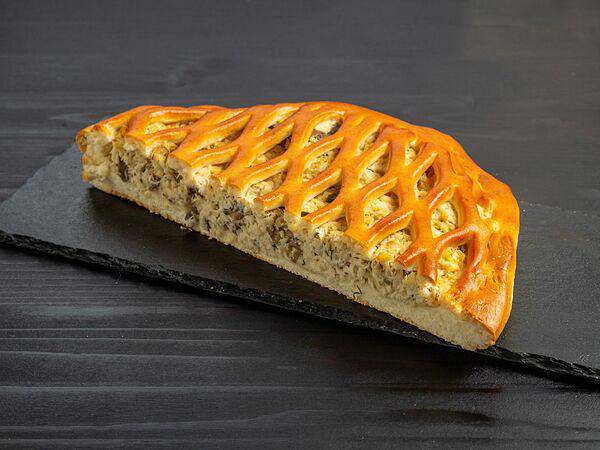 Пекарня Буханка - Половинка пирога с курицей и грибами