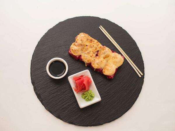 Terkin Gastro Pub - Запеченный ролл Калифорния hot