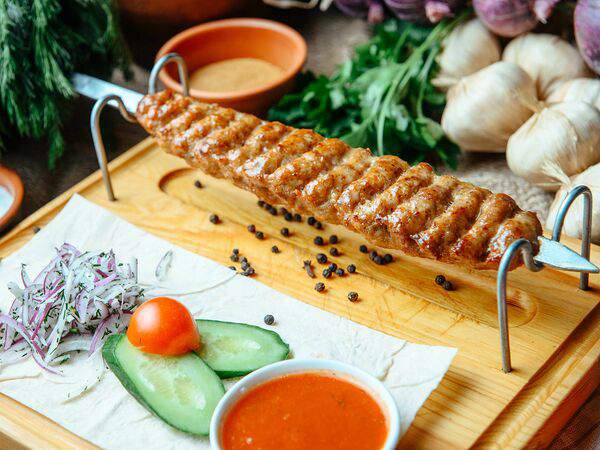 Hurma - Люля-кебаб из говядины и свинины