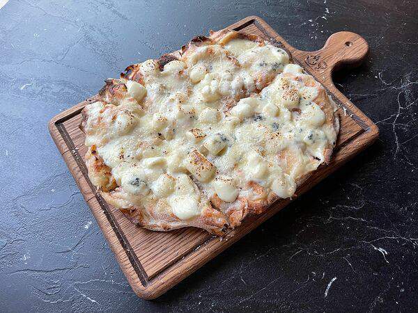 Пламя и вино - Четыре сыра