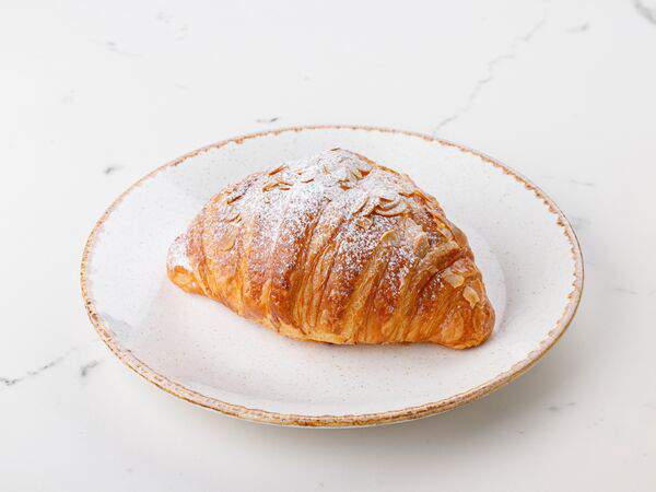 Гаврош - Круассан с миндалем