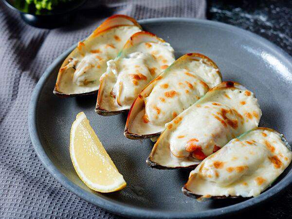 Авокадо - Запеченные мидии в сливочном соусе