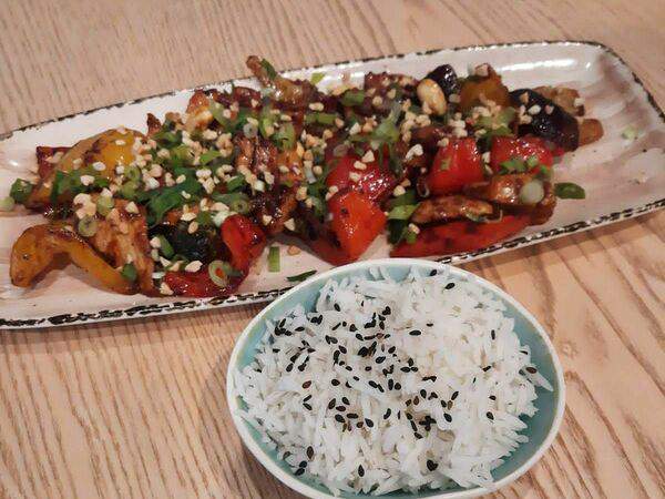 Манэки - Курица с кешью