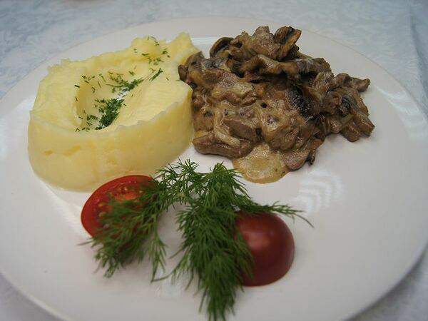 Корчма Диканька - Телячьи нежности с картофельным пюре