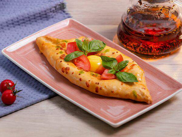 #megapolisbar People's - Хачапури с томатами