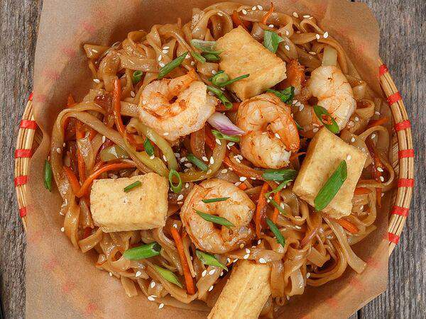 Дед Хо - Вок с креветками и тофу